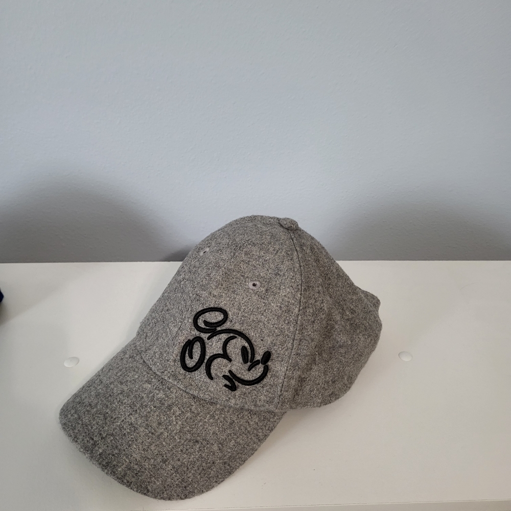Disney Mickey Mouse adjustable hat
